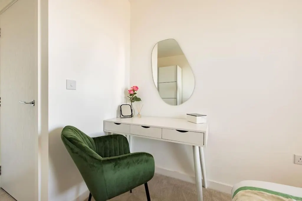 Wild Roses Serviced Apartments - Upton Park London