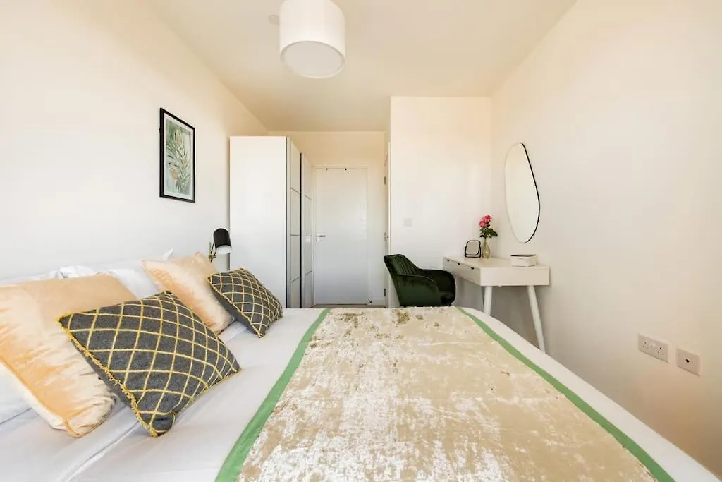Wild Roses Serviced Apartments - Upton Park London United Kingdom