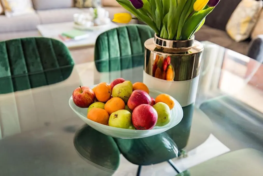 Wild Roses Serviced Apartments - Upton Park London